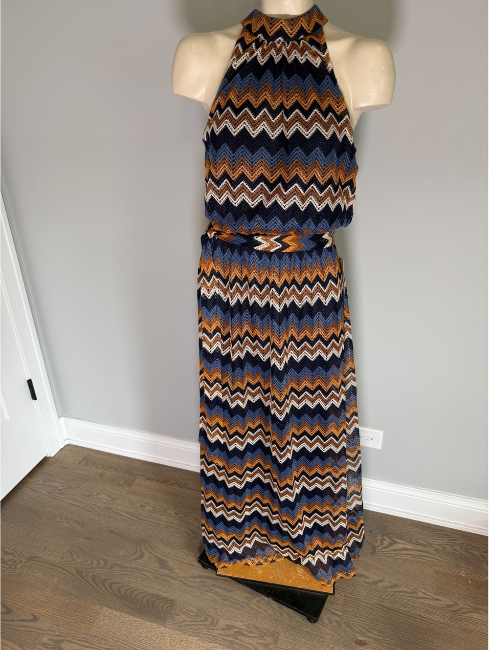 Julia Jordan Chevron Pattern Halter Neck Maxi Dress